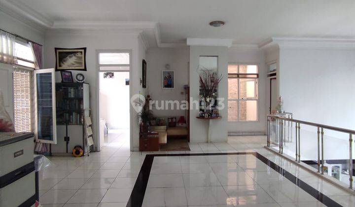 Rumah Dijual Terawat Nyaman di Setra Indah 2