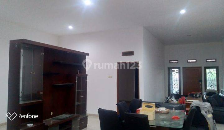 Rumah Dijual Nyaman Modern di Singgasana  2