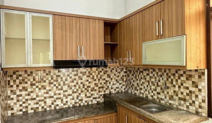 Rumah Dijual Minimalis Cantik di Singgasana 2