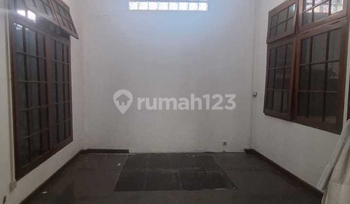 Comfortable 2-Story House Located in Turangga 2