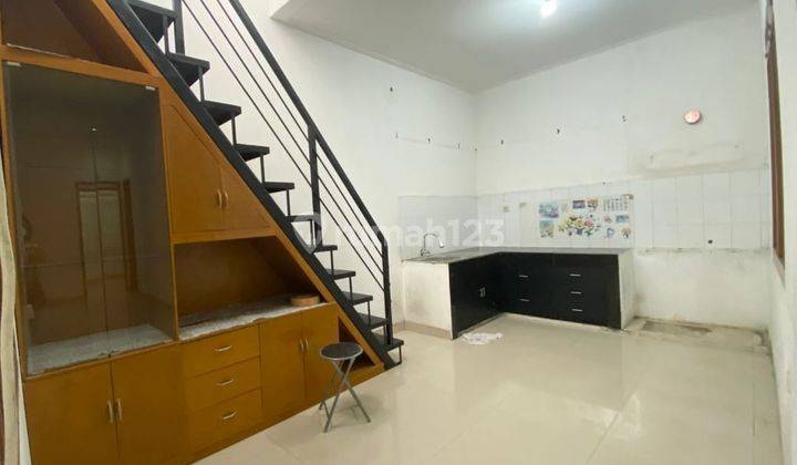 Rumah Minimalis Modern di Mainroad Mekar Wangi 2