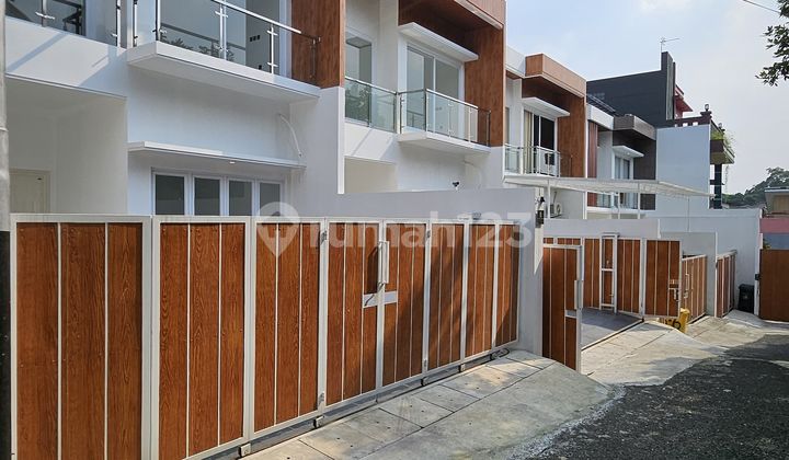 Rumah Baru Sangat Murah Minimalis Modern Siap Huni Di Dalam Komplek Di Jagakarsa Rumah Dengan Pencahayaan Sangat Maksimal Lingkungan Sangat Asri Dan Nyaman Rumah Baru Sangat Murah Minimalis Modern Siap Huni Di Dalam Komplek Di Jagakarsa Rumah Dengan Pencahayaan Sangat Maksimal Lingkungan Sangat Asri Dan Nyaman