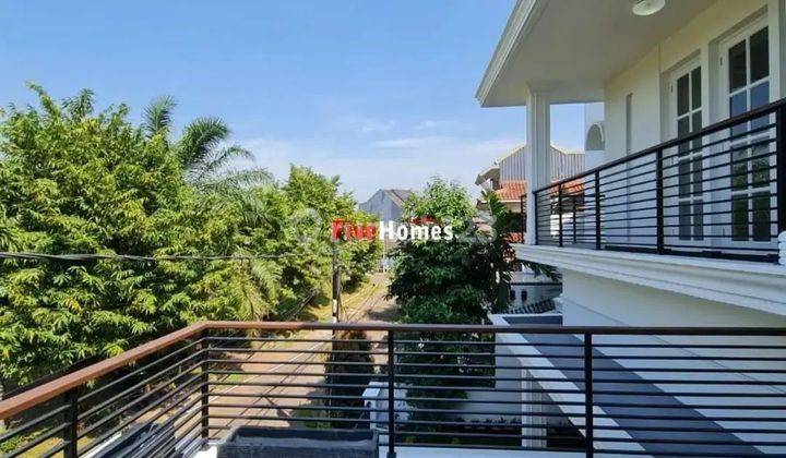 DI JUAL 
RUMAH MODERN DALAM KOMP ELIT 
DI LEBAK BULUS
Jakarta Selatan 2