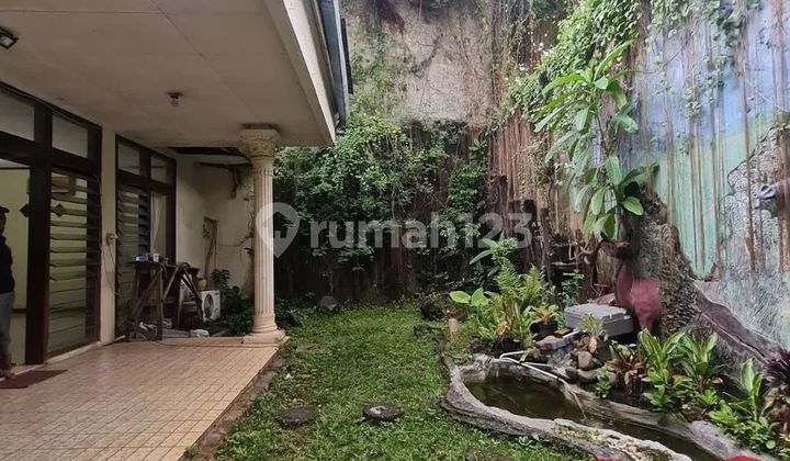 JARANG ADA..!!! HARGA NJOP..!! RUMAH LAMA HITUNG TANAH, DI LOKASI STRATEGIS, DEKAT KE SCBD, GATOT SUBROTO 9