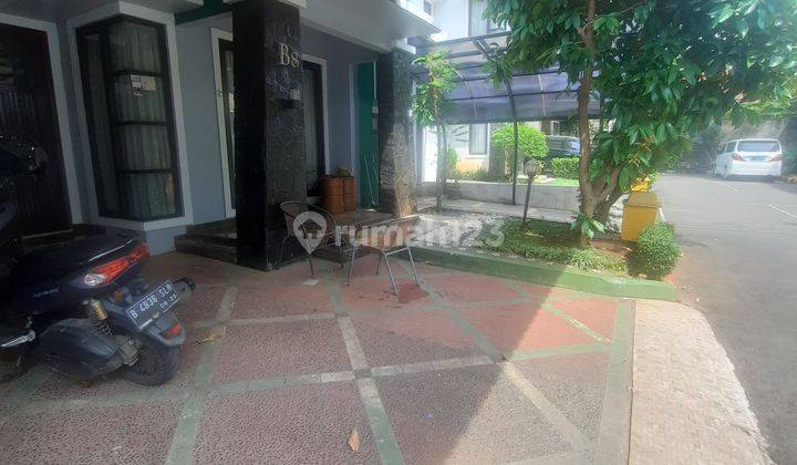 RUMAH SEWA MURAH..FULLY FURNISHED..Rumah modern minimalis,dalam cluster, one gate system , aman dan nyaman di jagakarsa jakarta selatan..
