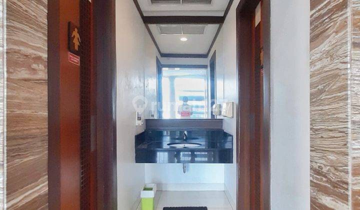 Gedung Komersial 4 Lantai Siap Pakai Posisi Hook Di Tebet Barat
Selangkah Ke Gatot Soebroto
Lingkungan pusat bisnis dan niaga di area Jl Gatot Subroto, Tebet dan Kuningan
 7