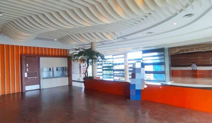 Gedung Komersial 4 Lantai Siap Pakai Posisi Hook Di Tebet Barat
Selangkah Ke Gatot Soebroto
Lingkungan pusat bisnis dan niaga di area Jl Gatot Subroto, Tebet dan Kuningan
 12