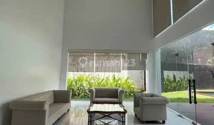 RUMAH MEWAH, RUMAH PARA SULTAN, DI LINGKUNGAN PALING ELIT, MENTEMG JAKARTA PUSAT DESIGN MODERN TROPICAL 2