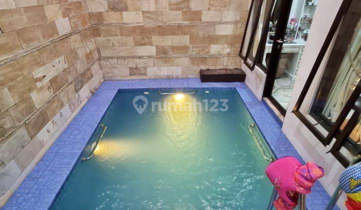 RUMAH MEWAH ,DLM TOWN HOUSE, DENGAN MINI POOL, DI JAGAKARSA 2