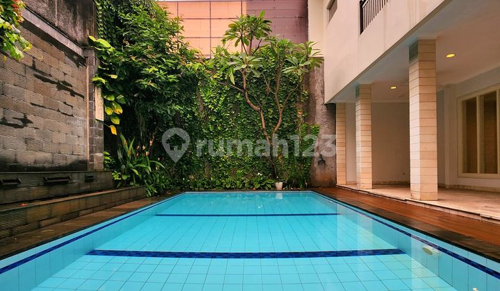 Rumah Mewah 2 Lantai Siap Huni Dalam Komplek di Pondok Indahrow Jalan Lebar Depan Taman Lingkungan Rindang dan Asri dengan Keamanan 24 Jam 2