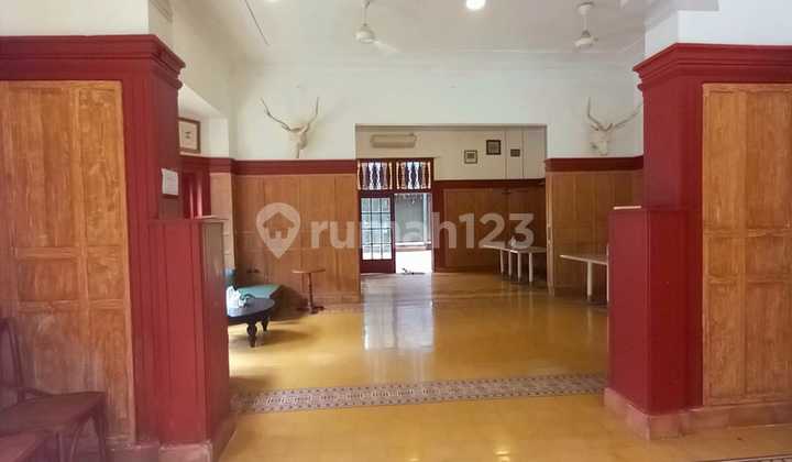 House For Rent Classic Colonialpegangsaan Menteng Lokasi Strategis Prime Area Cocok Untuk Kantor Dan Restaurant 2