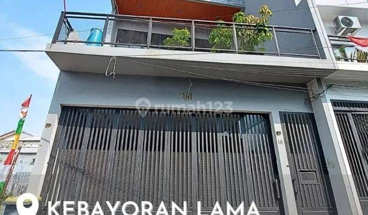 RUMAH MEWAH DI PRAJA AREA KEBAYORAN LAMA 1