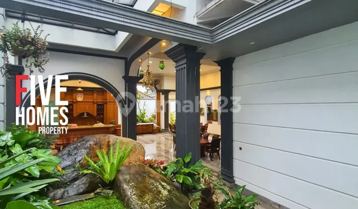 Luxury Classic-Style House In The Elite Area of Sentul City 2