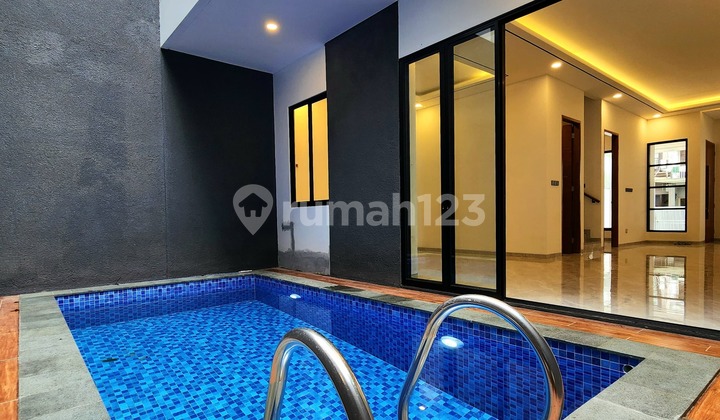 Rumah Murah Di Pondok Indah Dengan Fasilitas Swimming Pool