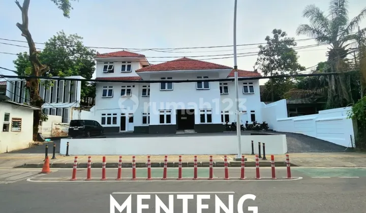 Gedung Tempat Usaha Strategis Lokasi Premium Menteng Jakarta Pusat Zona Komersial Izin 8 Lantai, Cocok Untuk Kantor/restaurant 