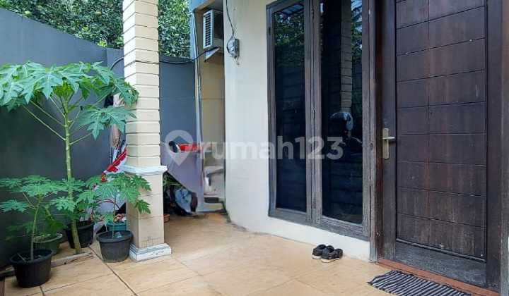 Affordable House in Jagakarsa Inside Complex, Very Strategic Location 2