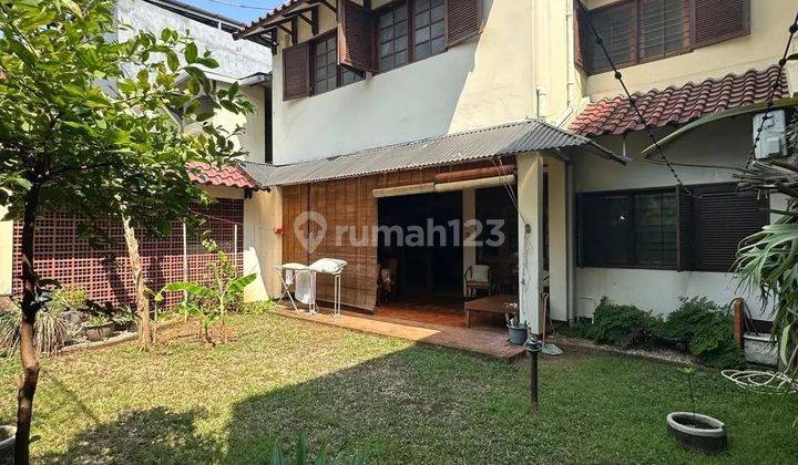 Rumah Dalam Komplek Tenang & Nyaman
bintaro Jaya Sektor 1, Jakarta Selatan
 1