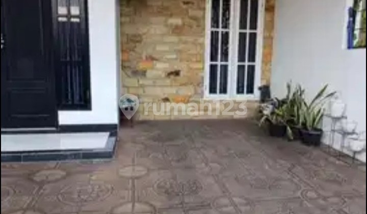 A Very Comfortable Home in a Very Lush Neighborhood Within a Townhouse in Jagakarsa, South Jakartafree from flooding24-hour securityVery Comfortable and Safe Environment A Very Comfortable Home in a Very Lush Neighborhood Within a Townhouse in Jagakarsa, South Jakartafree from flooding24-hour securityVery Comfortable and Safe Environment