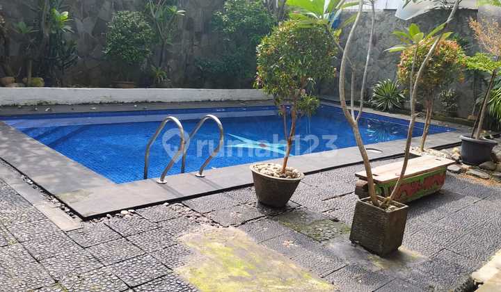 Cheapest House in Pejaten Area, South Jakarta, Large Land Ready to Live In With Private Swimming Pool Cheapest House in Pejaten Area, South Jakarta, Large Land Ready to Live In With Private Swimming Pool