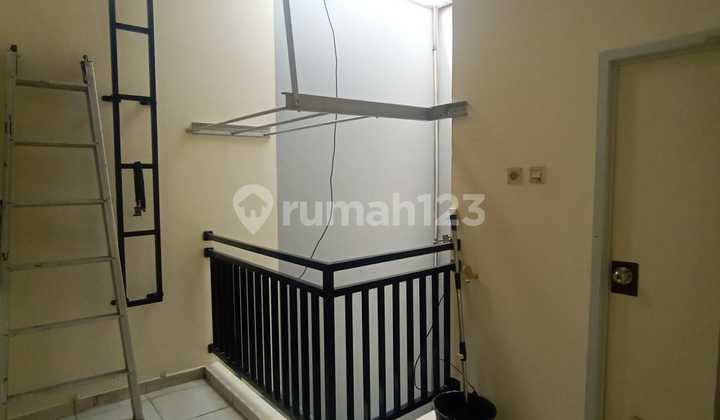 Rumah Termurah Sangat Terawat Dan Siap Huni Di Dalam Townhouse Di Jagakarsa Lingkungan Aman Nyaman Dan Aman Onegate System Keamanan 24 Jam Bebas Banjir Lokasi Sangat Strategis 2