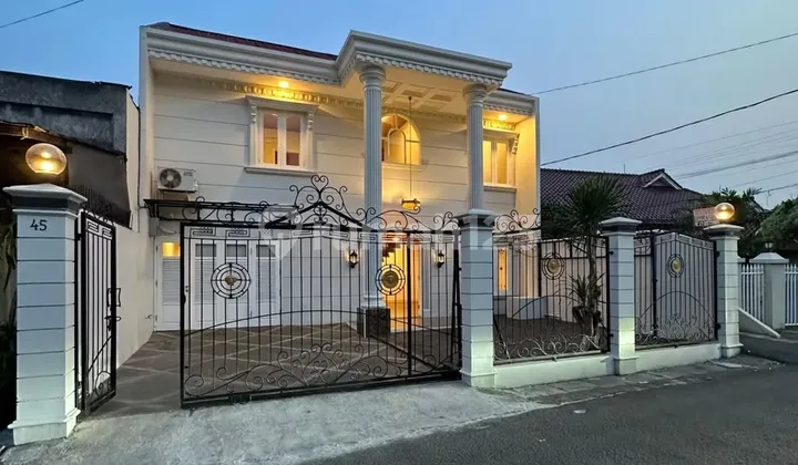 Rumah Cantik Sudah Renovasiarea Cilandak, Pondok Indah Jakarta Selatan, Bisa Untuk Kantor