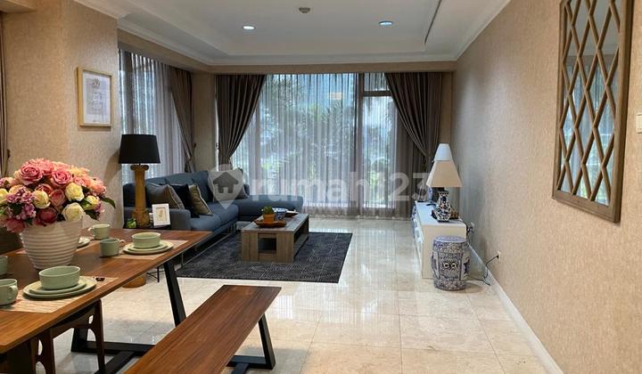 Dijual Apartemen Istana Sahid Huk dan Furnished, View Swim-Pool