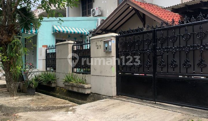 rumah di Pondok Kelapa dlm Komplek tdk banjir