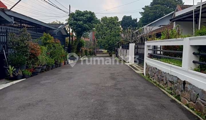 Dijual Rumah di Sarijadi Kota Bandung Tenang harga Setara Njop 2