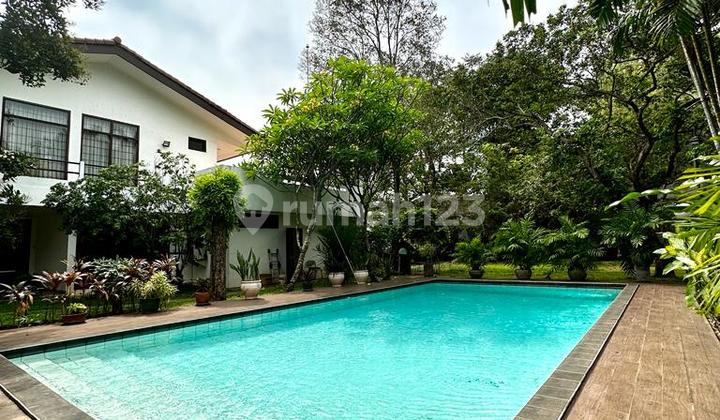 Dijual Rumah di Kemang Area Lokasi Asri dan Tenang Tdk Banjir