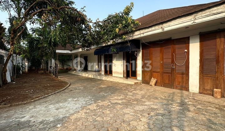 Dijual Rumah di Kemang Dalam Lokasi Elit, Tenang dan Tdk Banjir Dijual Rumah di Kemang Dalam Lokasi Elit, Tenang dan Tdk Banjir