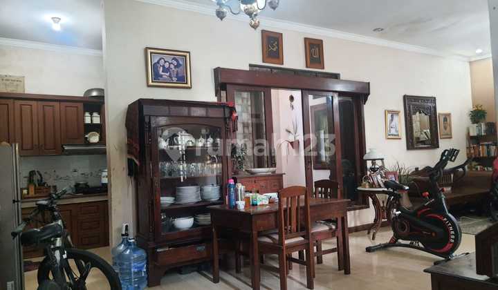 Dijual Rumah di Bandung Area Cikutra Atas Dlm Kompleks,Furnished 2