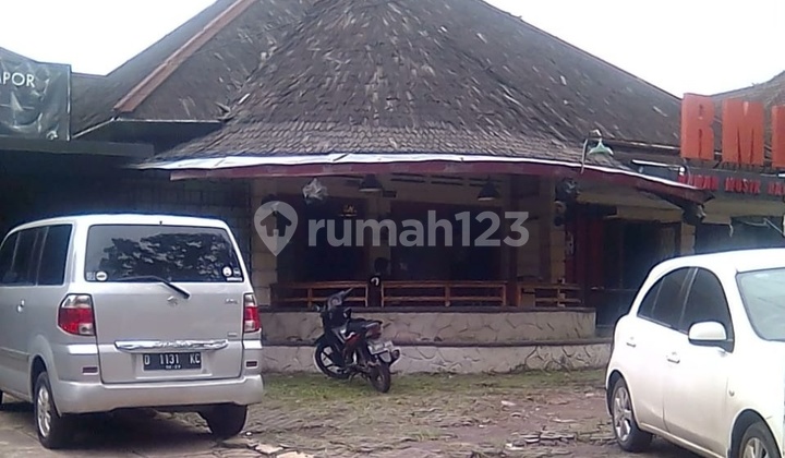 For Sale: House in Bandung, Former Home of Musician Harry Roesli, Near Gedung Sate. 2