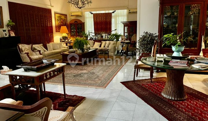 For Sale: House on Jl Hang Tuah Kebayoran Baru, green and flood-free