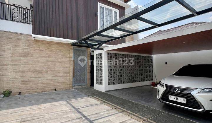 Dijual Rumah di Kebayoran Baru Barito, Lokasi Strategis Dkt Mrt  2