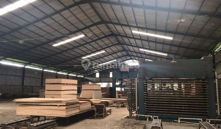 Tanah Bangunan ex Pabrik Lumajang nol Jalan Raya ijin industri 2