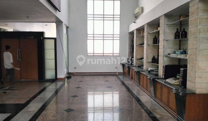 Kantor rumah Dengan Tampilan Artistik Dijual di Cipete Utara 2