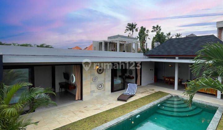 25 Years Leasehold Modern Design 2 Beds Villa Seminyak  1