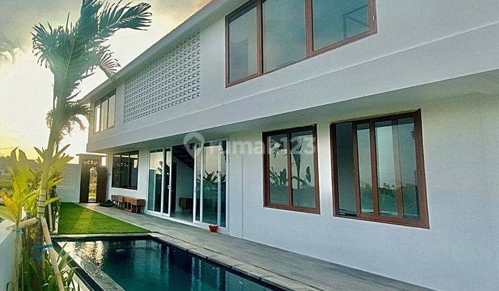 Yearly And Monthly Rent Modern 3 BR Villa Ricefield View Canggu 1