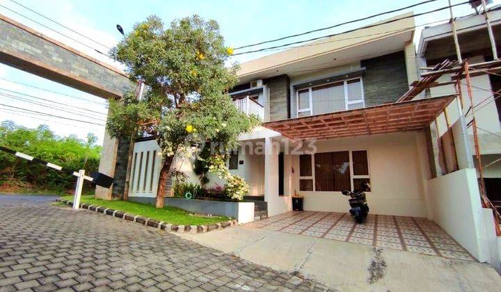 Freehold Beautiful Sunny House 3 Bedrooms Furnished Enclosed Living at Jimbaran  1