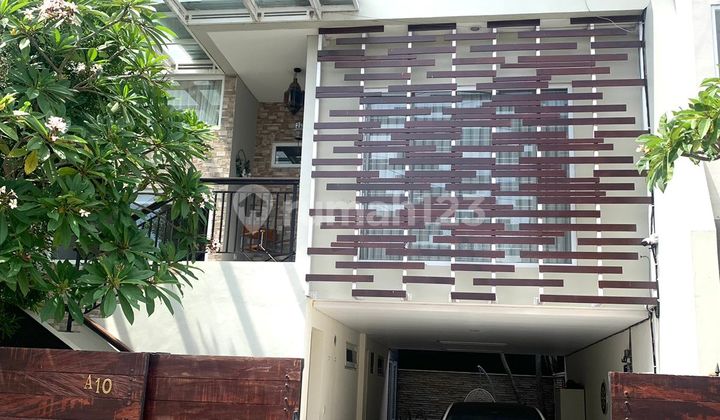 Leasehold 20 Years 4 BR Modern House Residence Complex Kerobokan 8