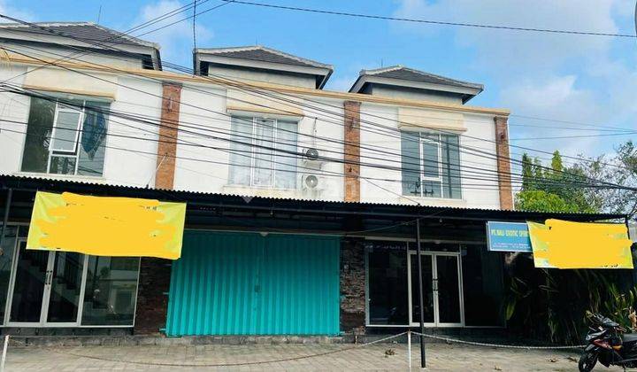 2 LT shophouse for sale in a strategic tourist area in Jimbaran 1