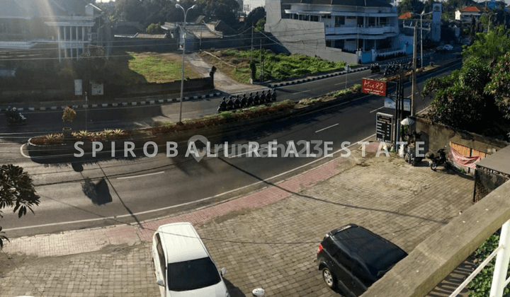 3 Storey Shop for sale on Jl Utama By Pass Ngurah Rai Sanur 2