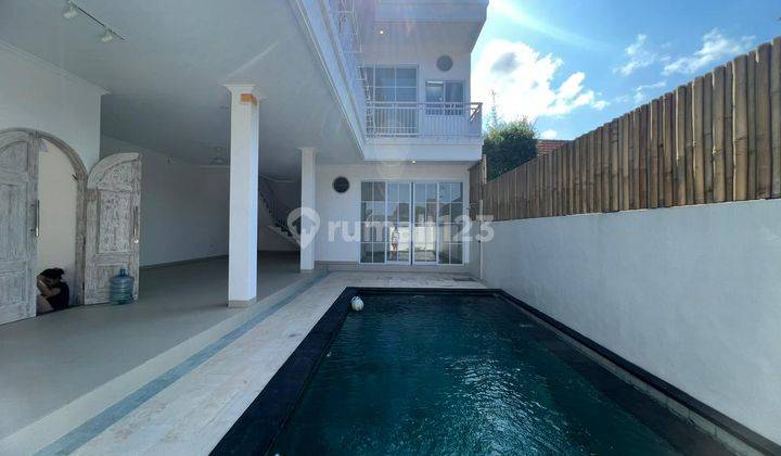 Newly Built Bright 3 Bedrooms Villa in Canggu 1