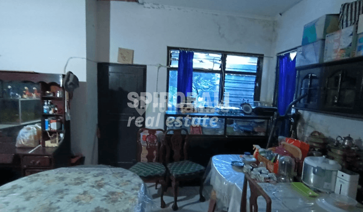 Dijual Rumah Dan Kos 6 Kamar di Gatsu Timur 2