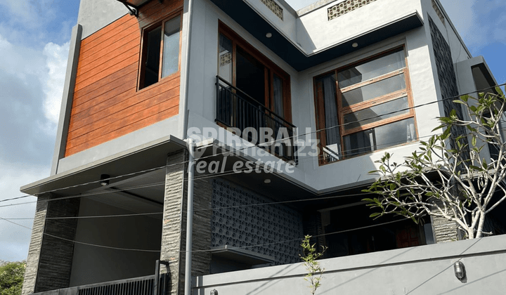 Yearly Rent 3 Bedrooms House In Ungasan Furnished 2