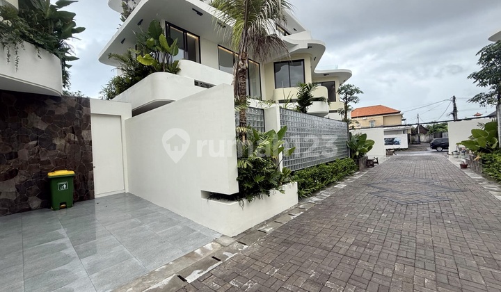 For Sale Prestige Luxury Villa Dewi Sri Legian Kua Bali