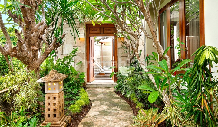 For Sale Villa Jimbaran Taman Griya Full Furnished