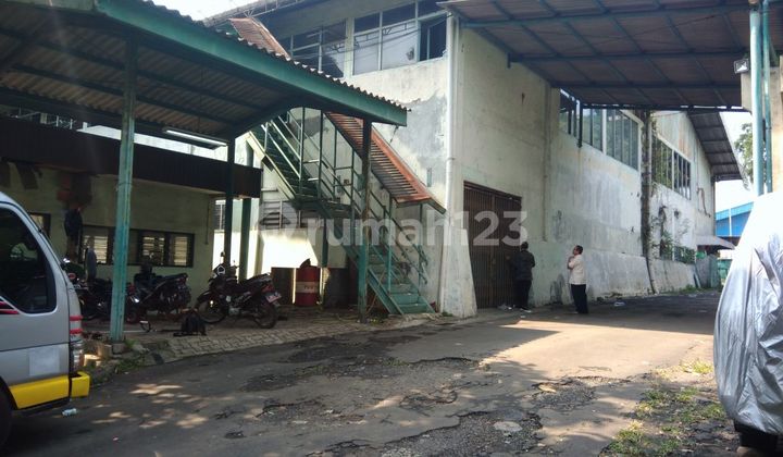 Dijual Gudang Dekat Jalan Utama di Jl Raya Bogor, 8406 lr 08111119245 3