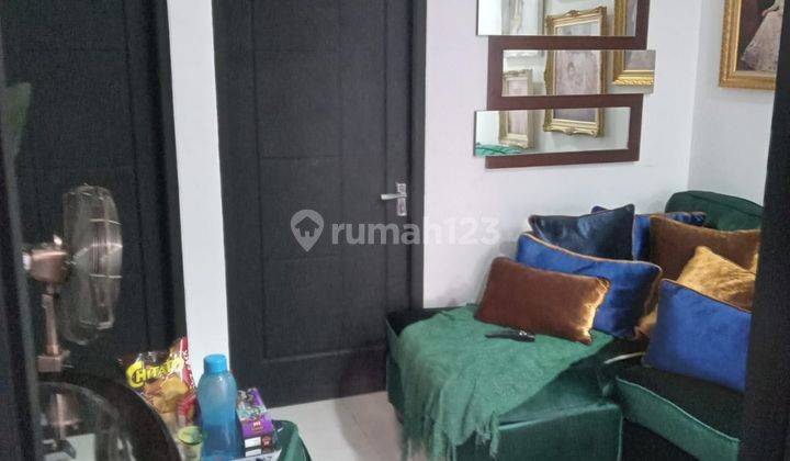 Rumah Kokoh Terawat 2 Lantai di Graha Raya 13203SC 08111899245 2