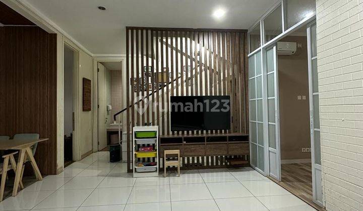 Rumah Modern Dg Ruangan Lebar di Discovery Eola 12631 08111899245 1